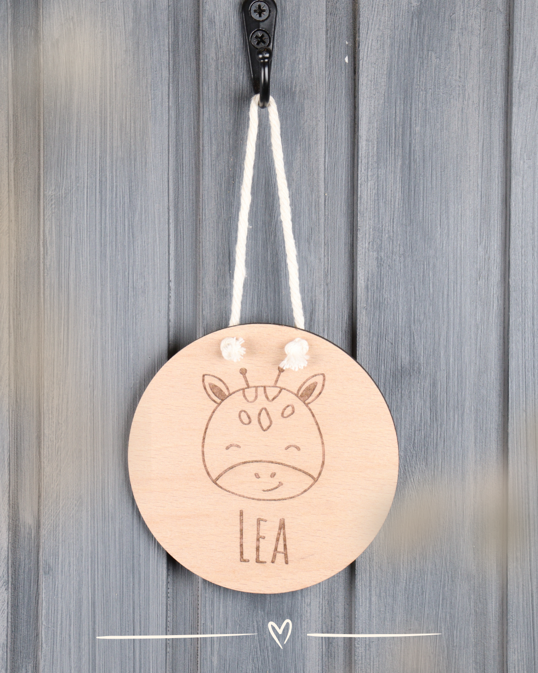 Personalisierbares Türschild aus Holz mit süßem Tierdesign und Namensgravur