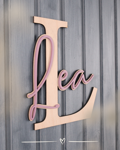 Individuelles Kinderzimmer-Deko-Schild aus Buchenholz mit rosa Acrylglas-Namen