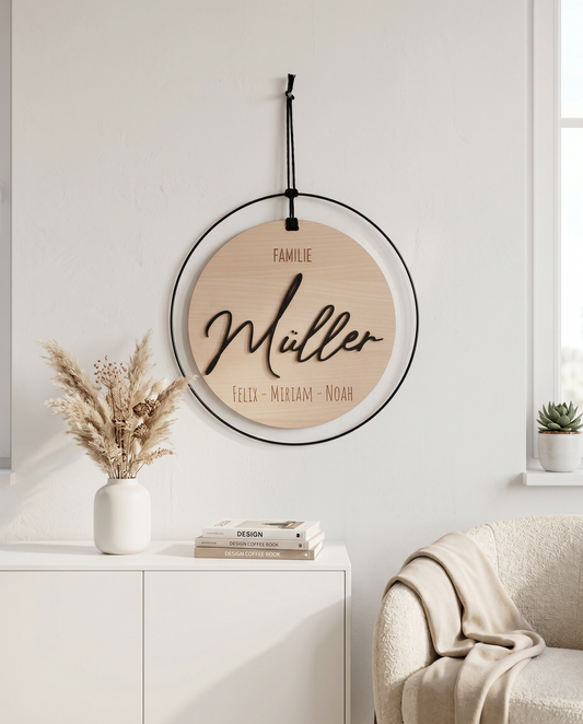 Personalisiertes Türschild aus Holz im Metallring
